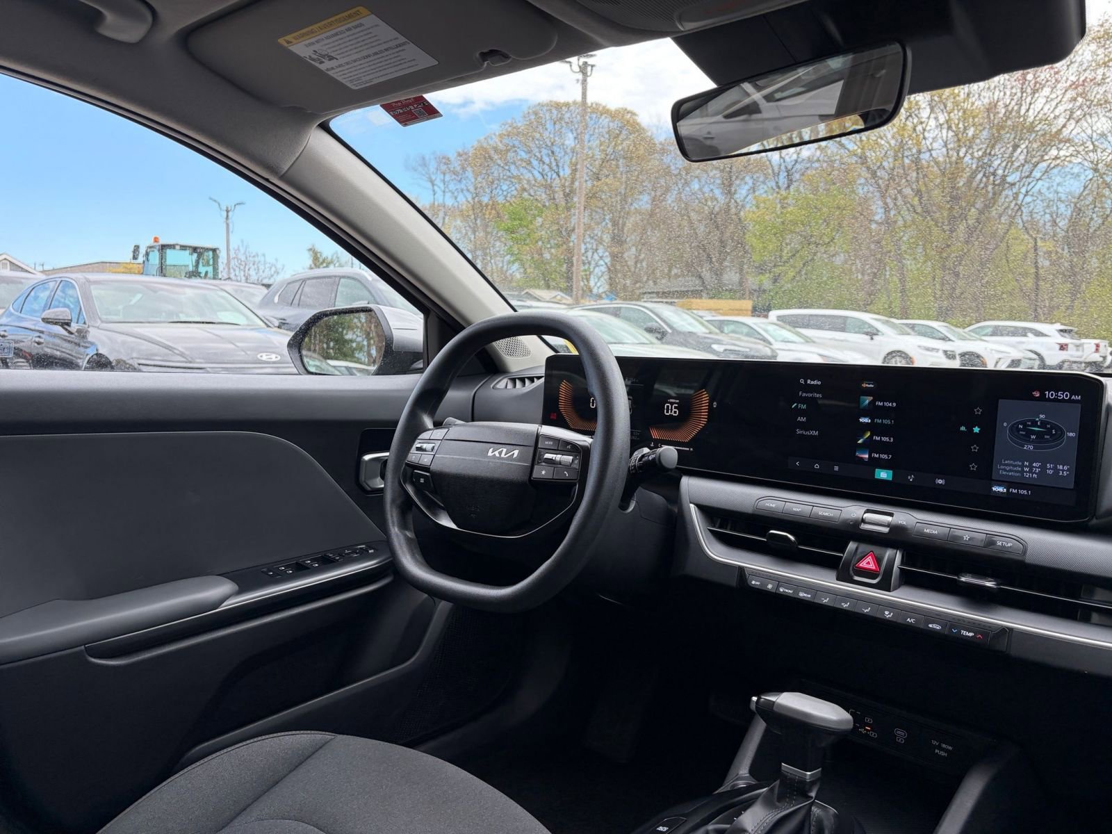 Used 2025 Kia K4 FWD image 33