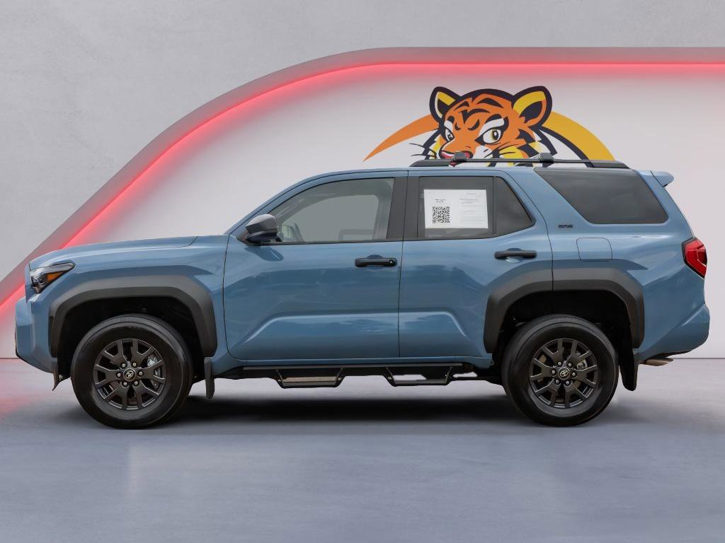 Used 2025 Toyota 4Runner SR5 image 8