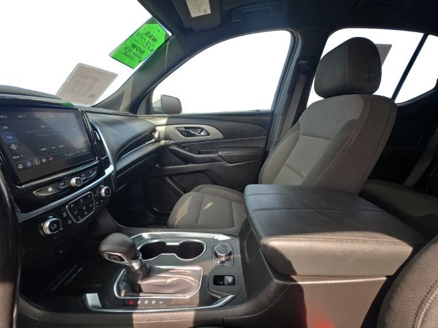 Used 2022 Chevrolet Traverse LT w/ LPO, Floor Liner Package AWD/4WD image 11