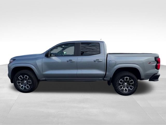 Certified 2024 Chevrolet Colorado Z71 w/ Z71 Convenience Package 2 AWD/4WD image 3