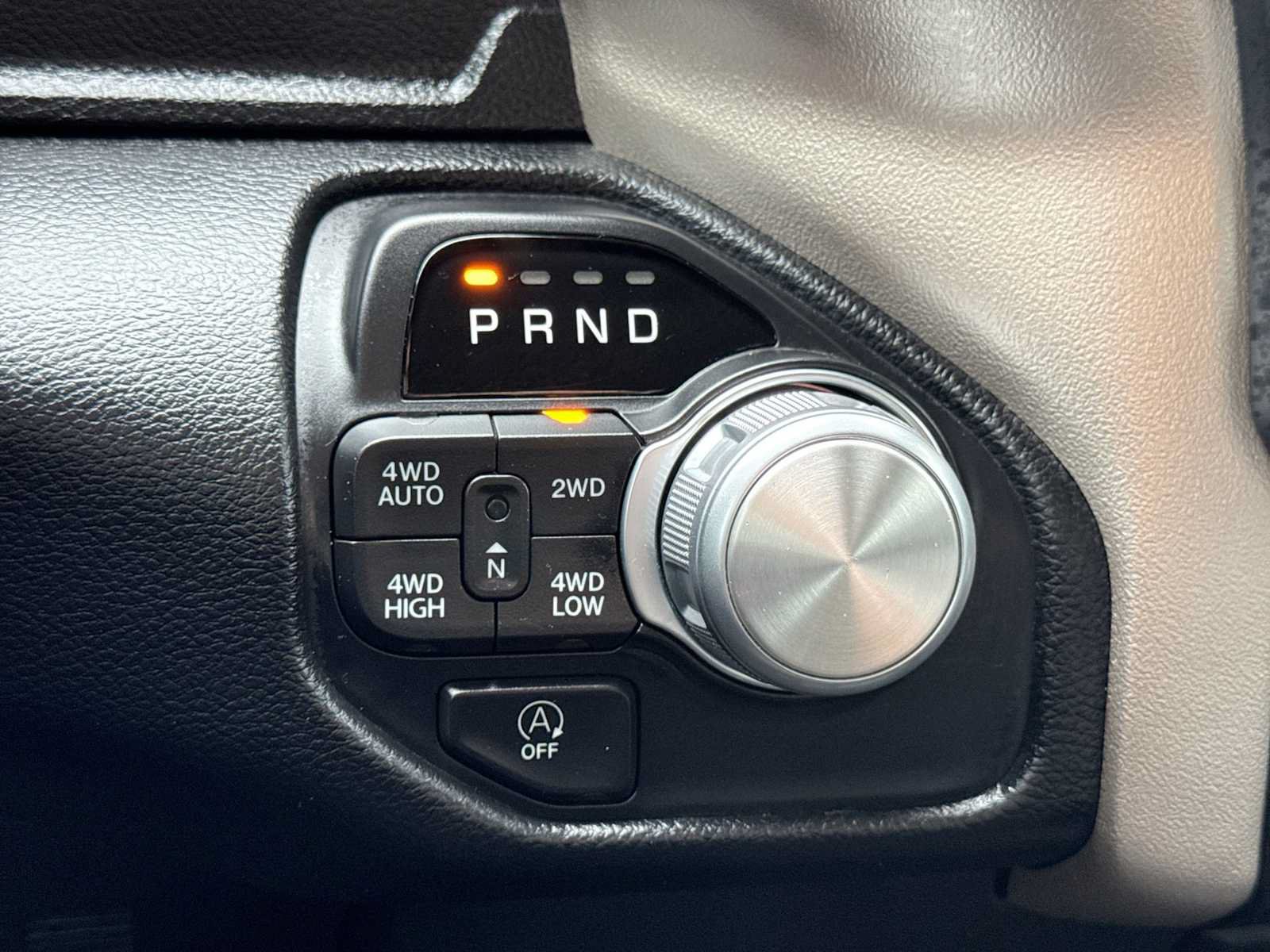 Used 2019 RAM 1500 Laramie AWD/4WD image 31