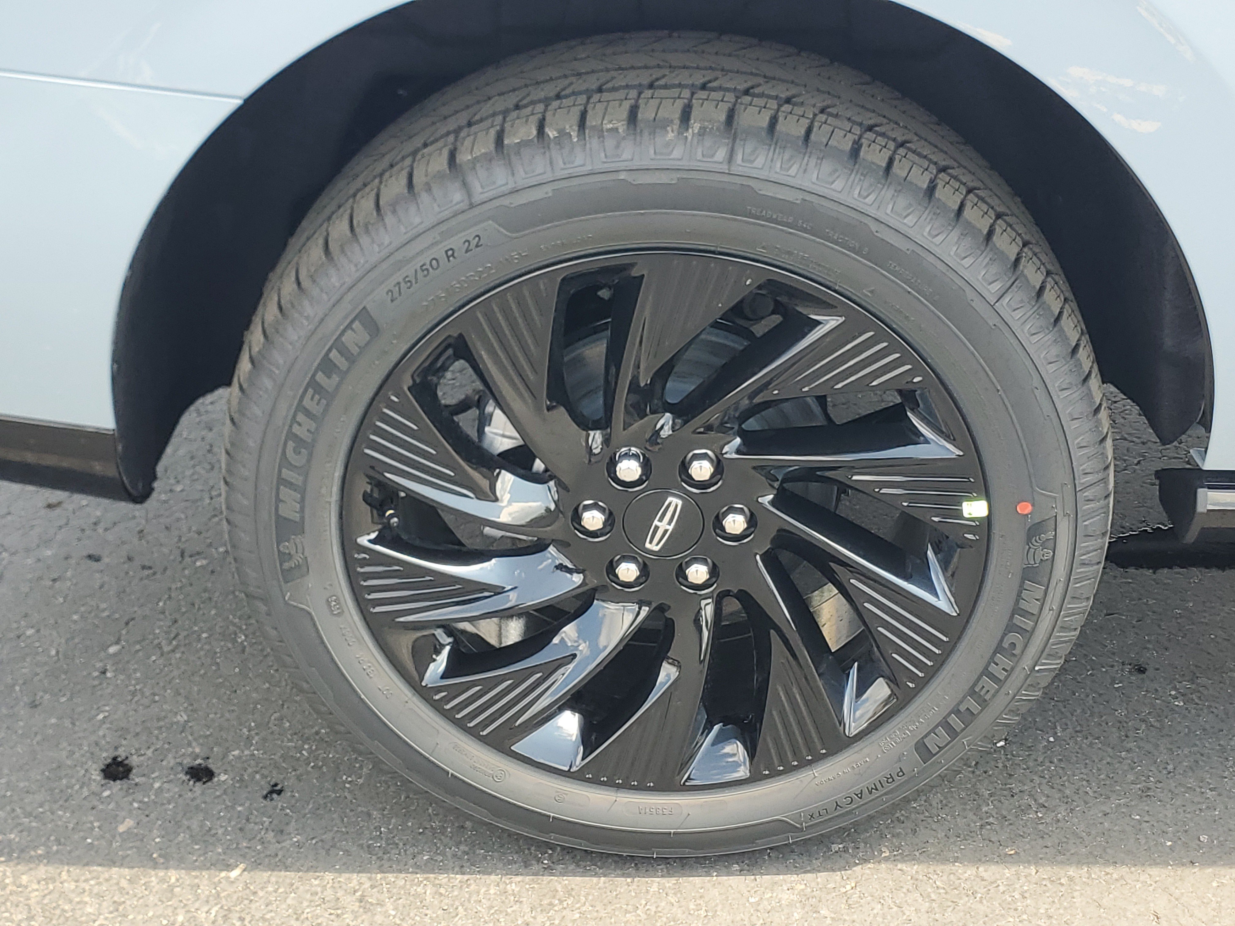 New 2026 Lincoln Navigator Reserve w/ Jet Appearance Package AWD/4WD image 5