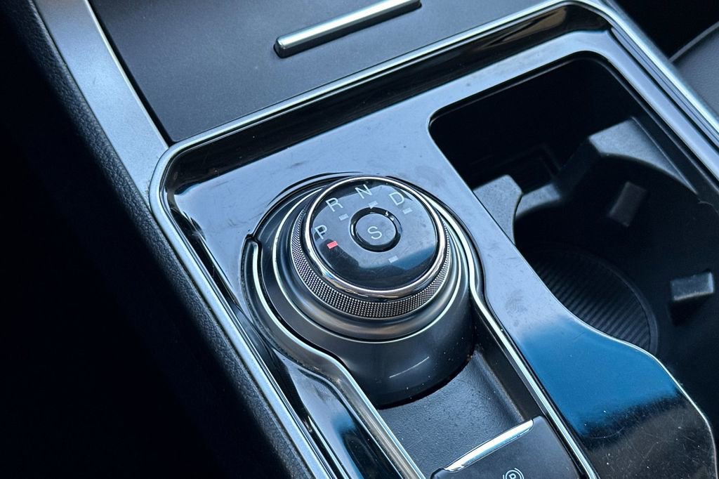 Certified 2020 Ford Edge SEL FWD image 24