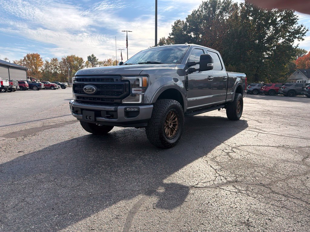 Used 2022 Ford F250 Lariat w/ Tremor Off-Road Package AWD/4WD image 2
