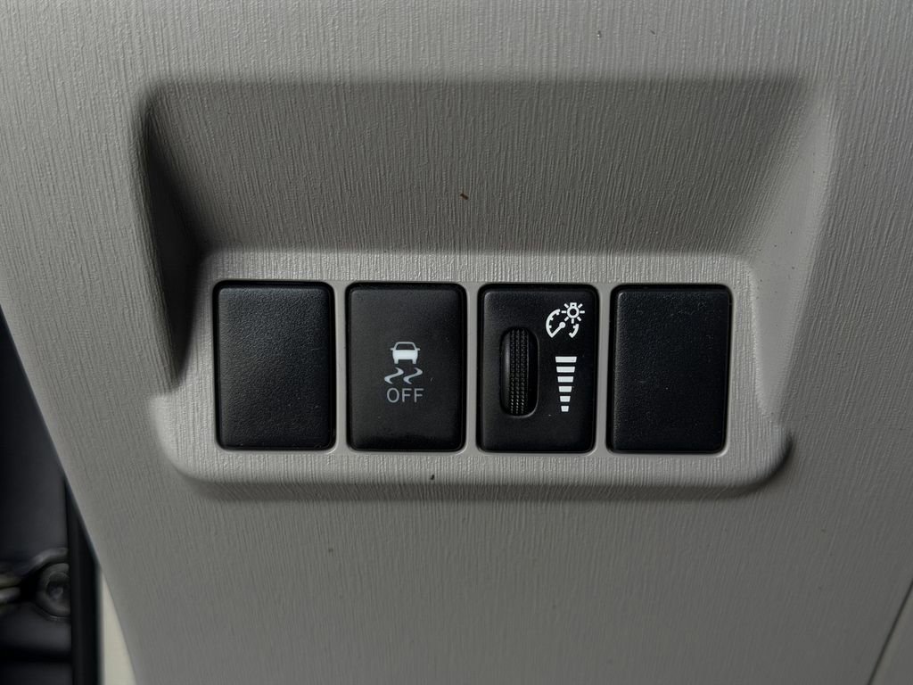 Used 2017 Toyota Prius V Three FWD image 23