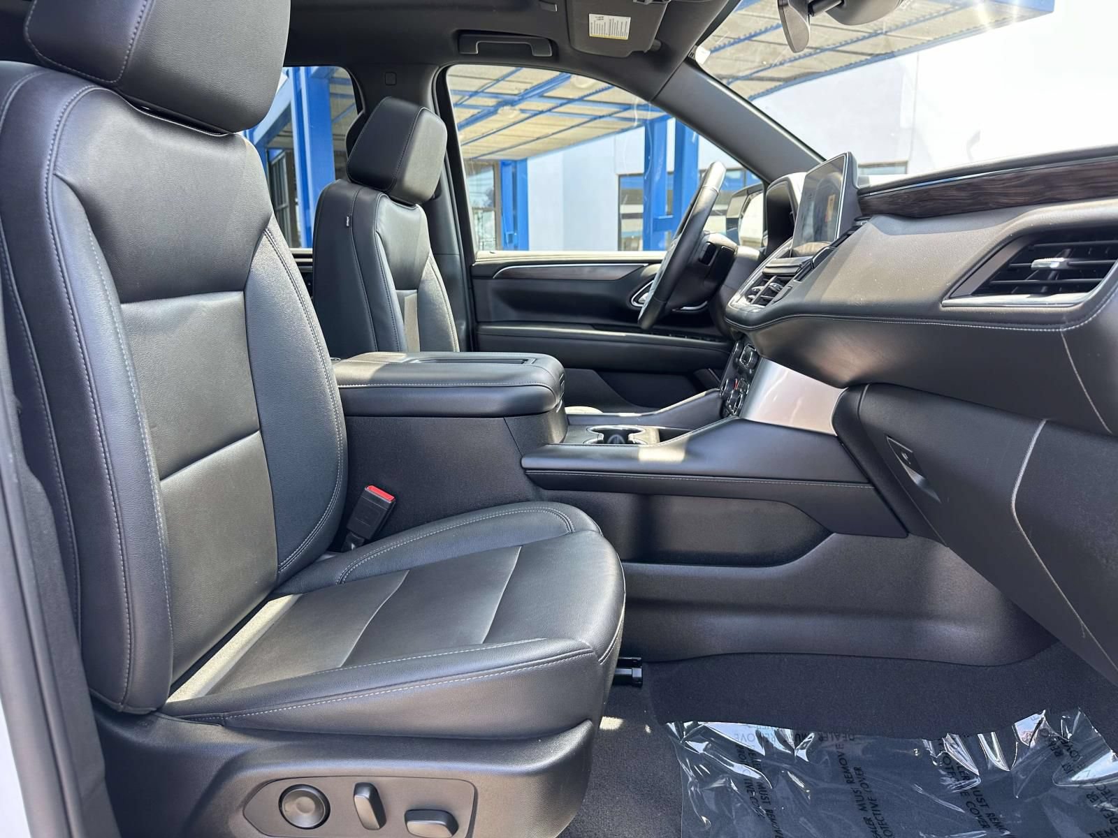 Certified 2023 Chevrolet Tahoe LT w/ LT Signature Package AWD/4WD image 29