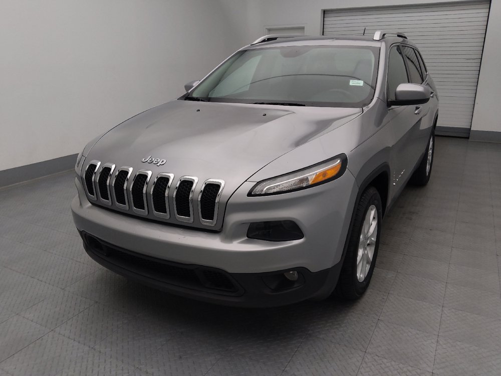 Used 2016 Jeep Cherokee Latitude FWD image 15