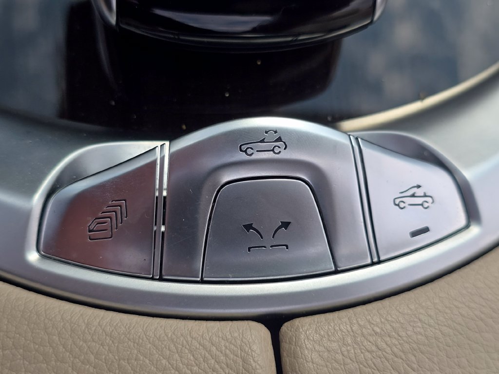 Used 2023 Mercedes-Benz C 300 4MATIC Cabriolet image 3