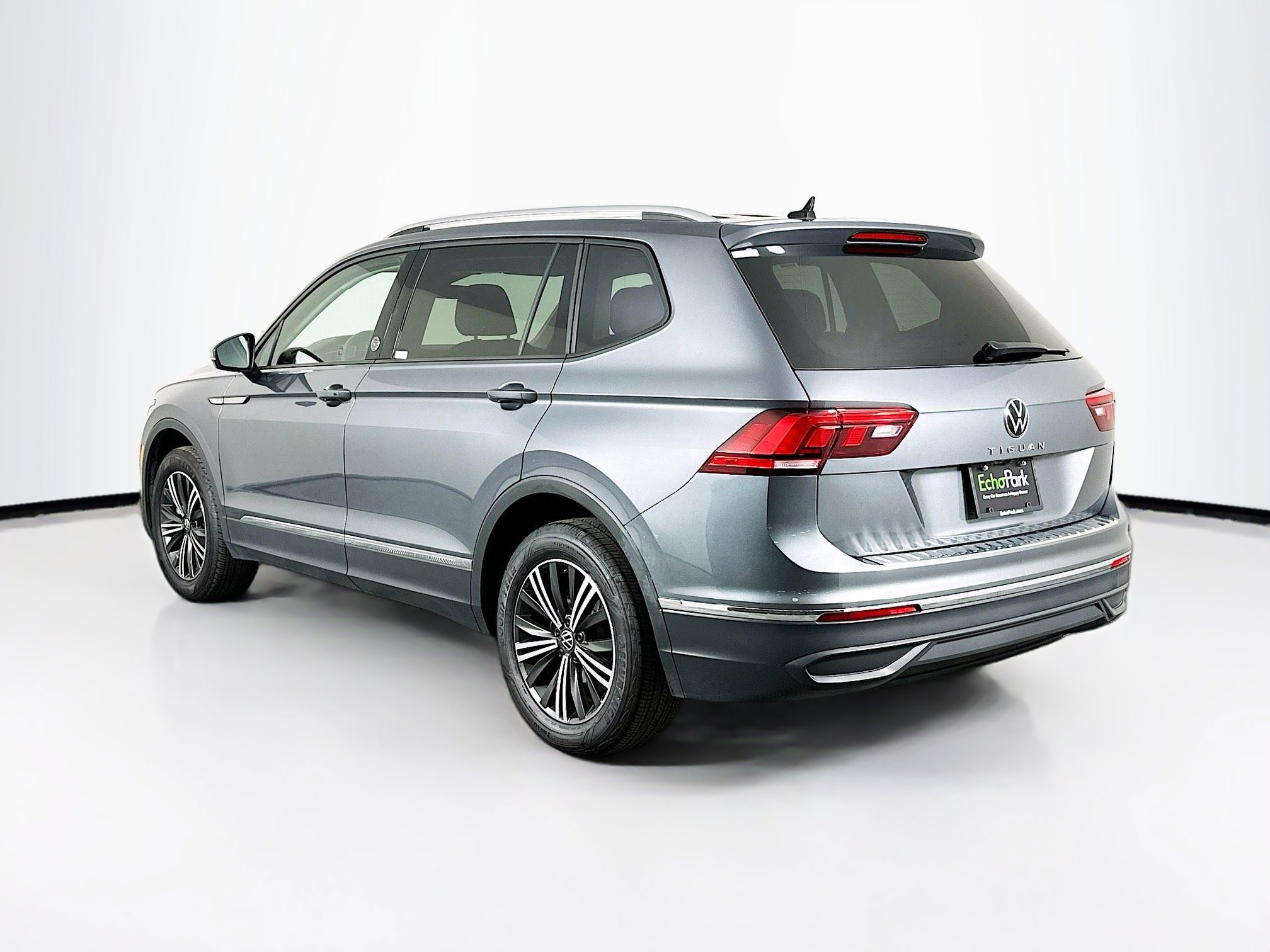 Used 2024 Volkswagen Tiguan Wolfsburg Edition image 5