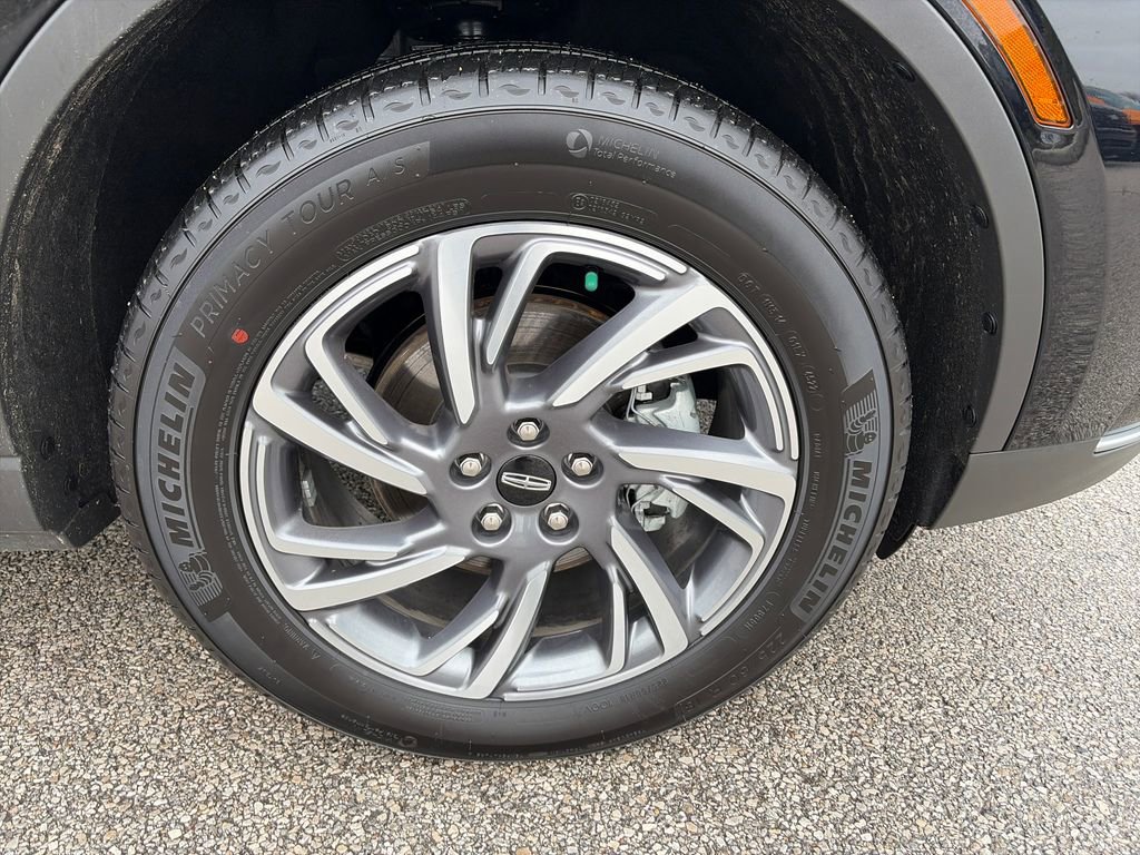 Used 2023 Lincoln Corsair Standard image 9