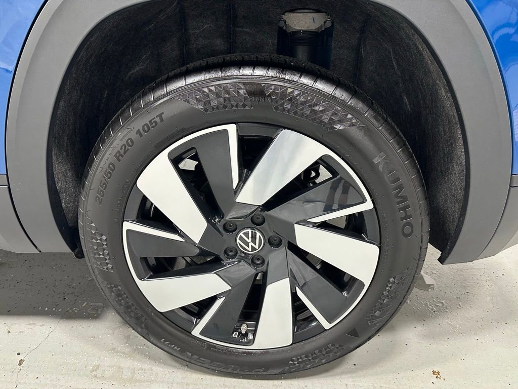 Used 2025 Volkswagen Atlas Cross Sport SE image 67