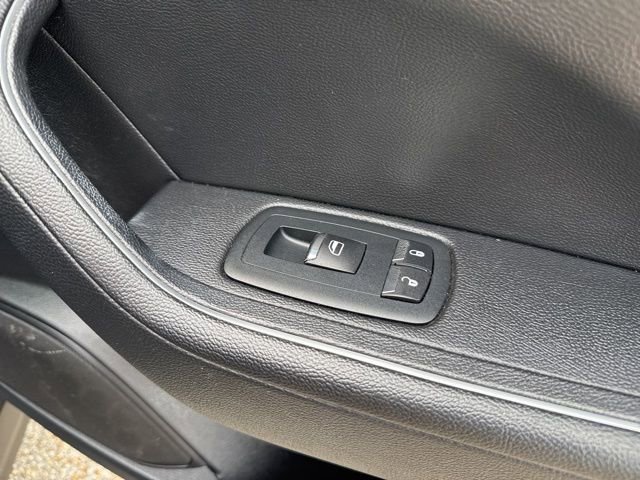 Used 2018 Maserati Levante image 28