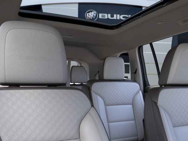 New 2027 GMC Acadia Denali w/ Denali Reserve Package FWD image 24