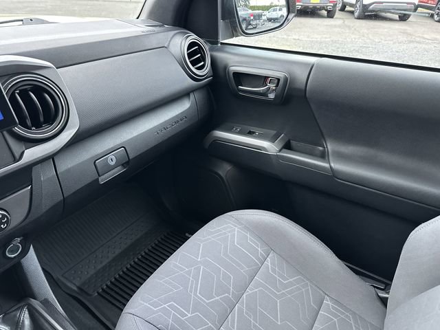 Used 2019 Toyota Tacoma TRD Off-Road image 24