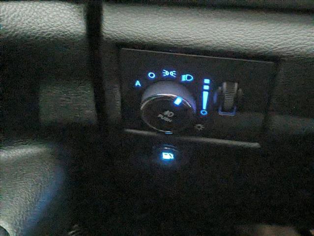 Used 2018 Jeep Grand Cherokee Altitude image 19