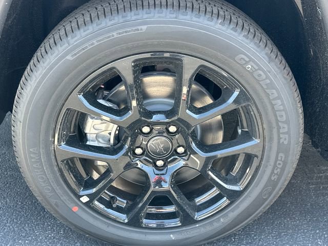 New 2026 Jeep Compass Latitude AWD/4WD image 24