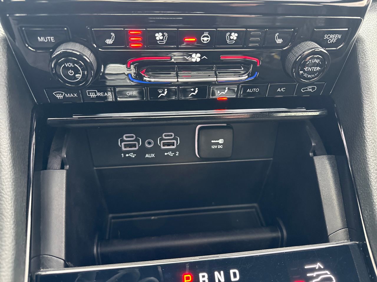 Used 2023 Jeep Grand Cherokee L Summit w/ Advanced Protech Group IV image 23