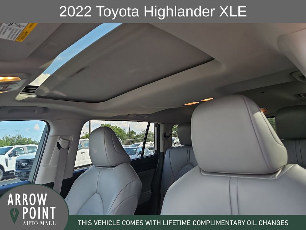 Used 2022 Toyota Highlander XLE image 21
