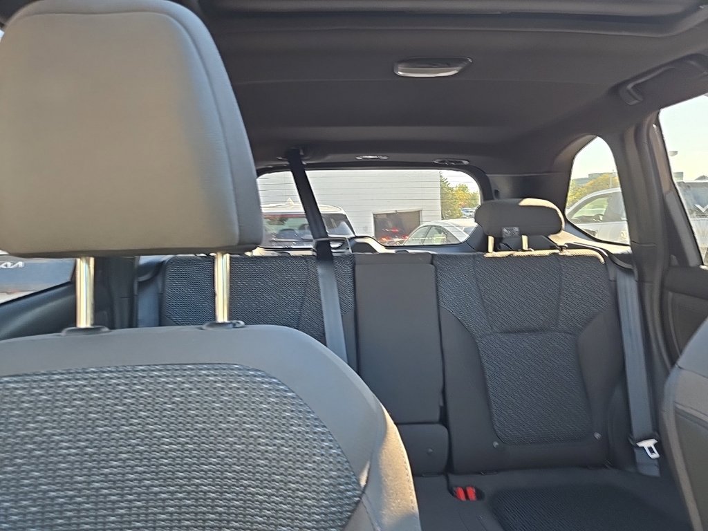 Used 2025 Subaru Forester Premium AWD/4WD image 23