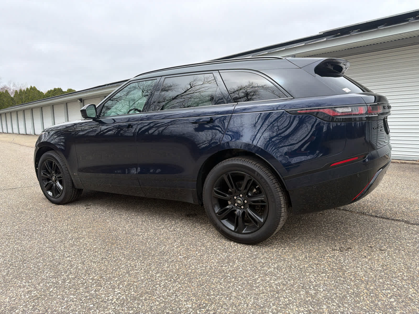 Used 2021 Land Rover Range Rover Velar R-Dynamic S AWD/4WD image 3