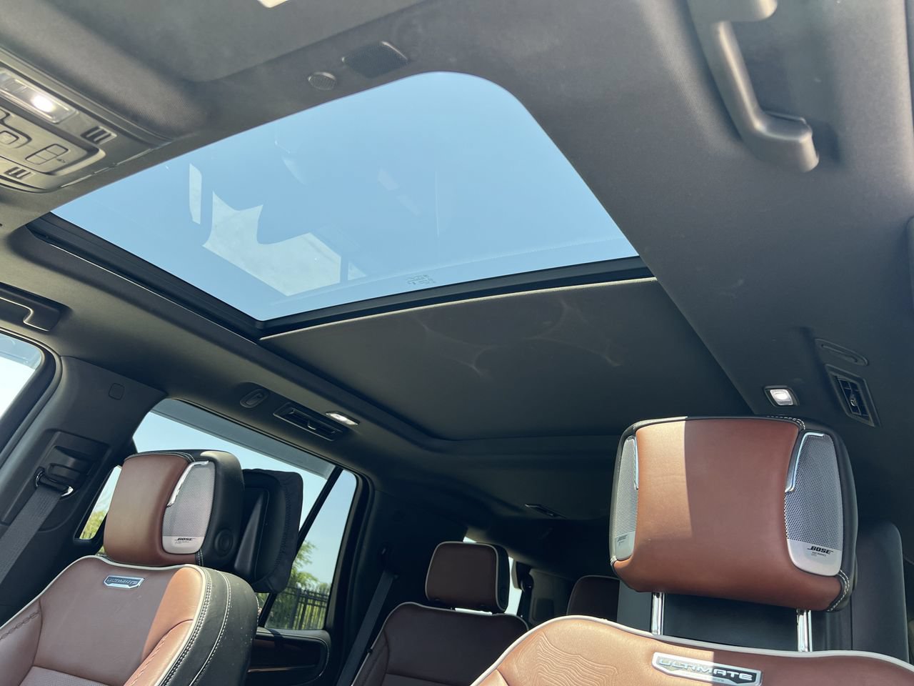 Used 2023 GMC Yukon Denali Ultimate AWD/4WD image 21