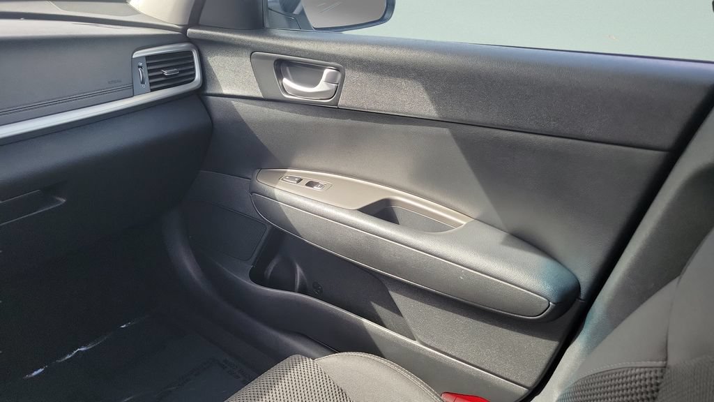 Used 2019 Kia Optima LX FWD image 13