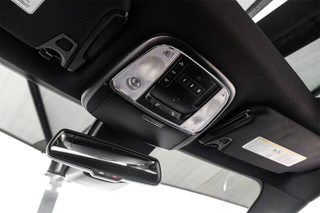 Used 2023 Dodge Charger R/T w/ Plus Group image 27