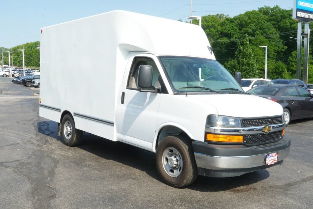New 2026 Chevrolet Express 3500 w/ Power Convenience Package RWD image 13
