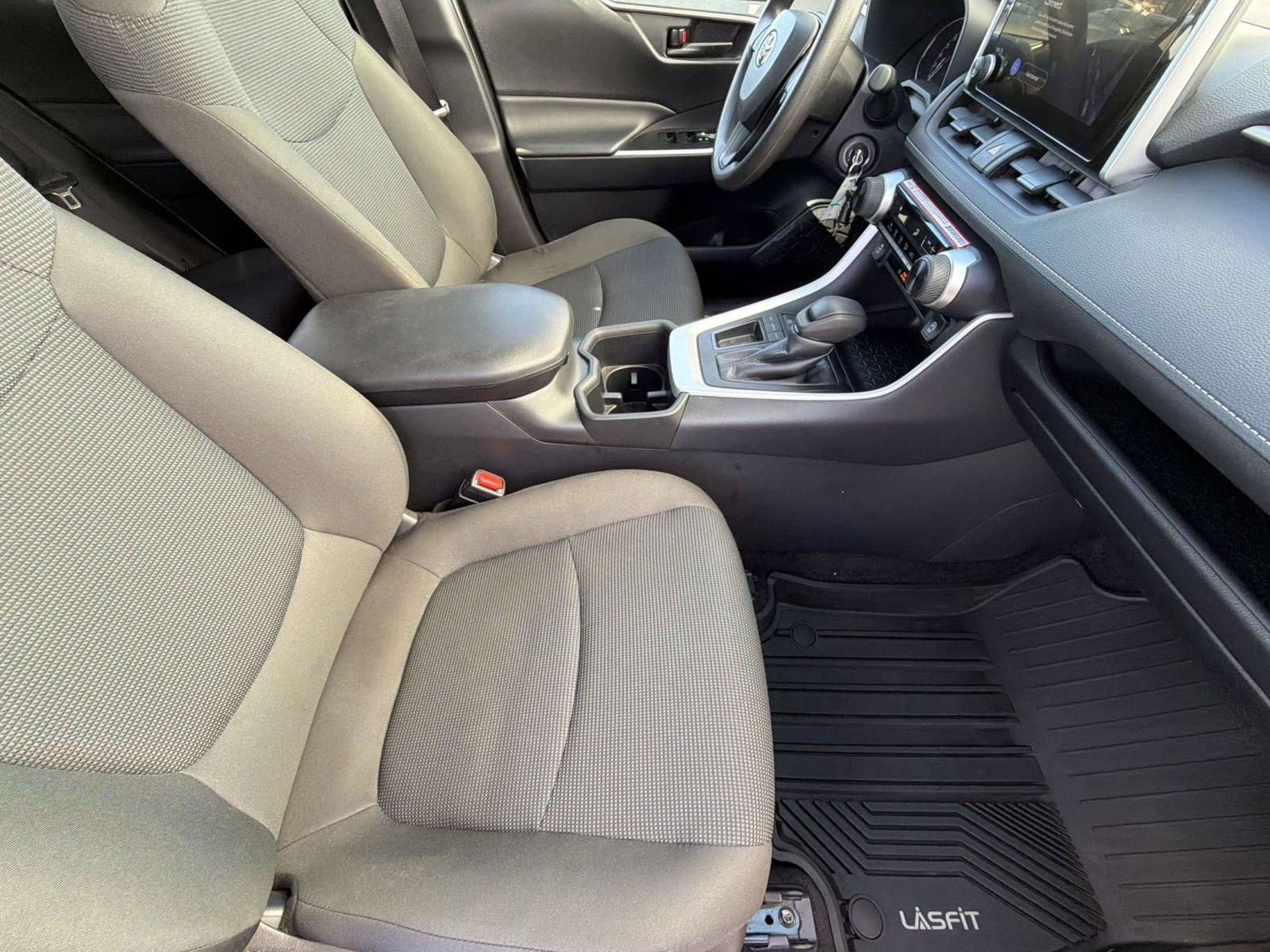 Certified 2024 Toyota RAV4 LE FWD image 27