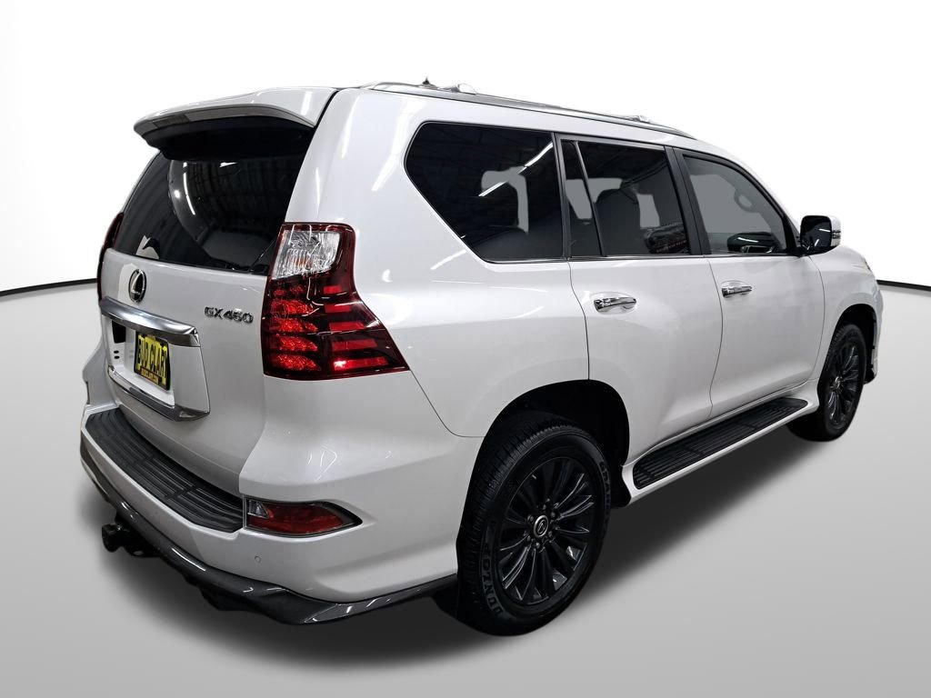 Used 2021 Lexus GX 460 Premium w/ Accessory Package image 7