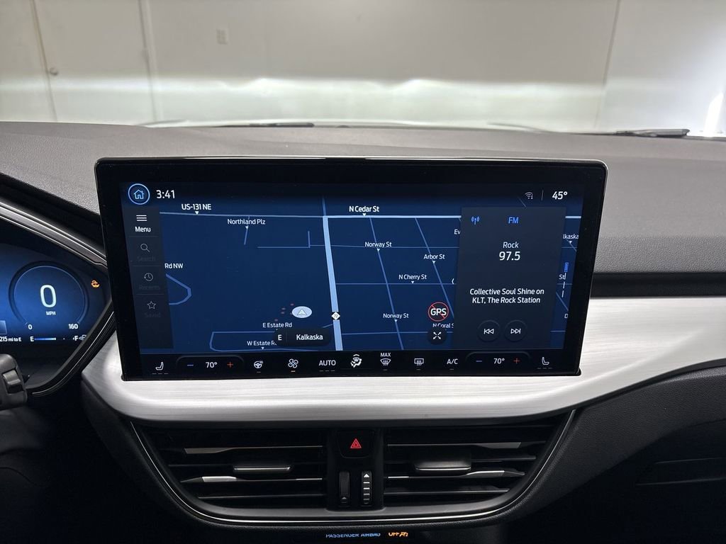 Used 2024 Ford Escape Platinum image 38