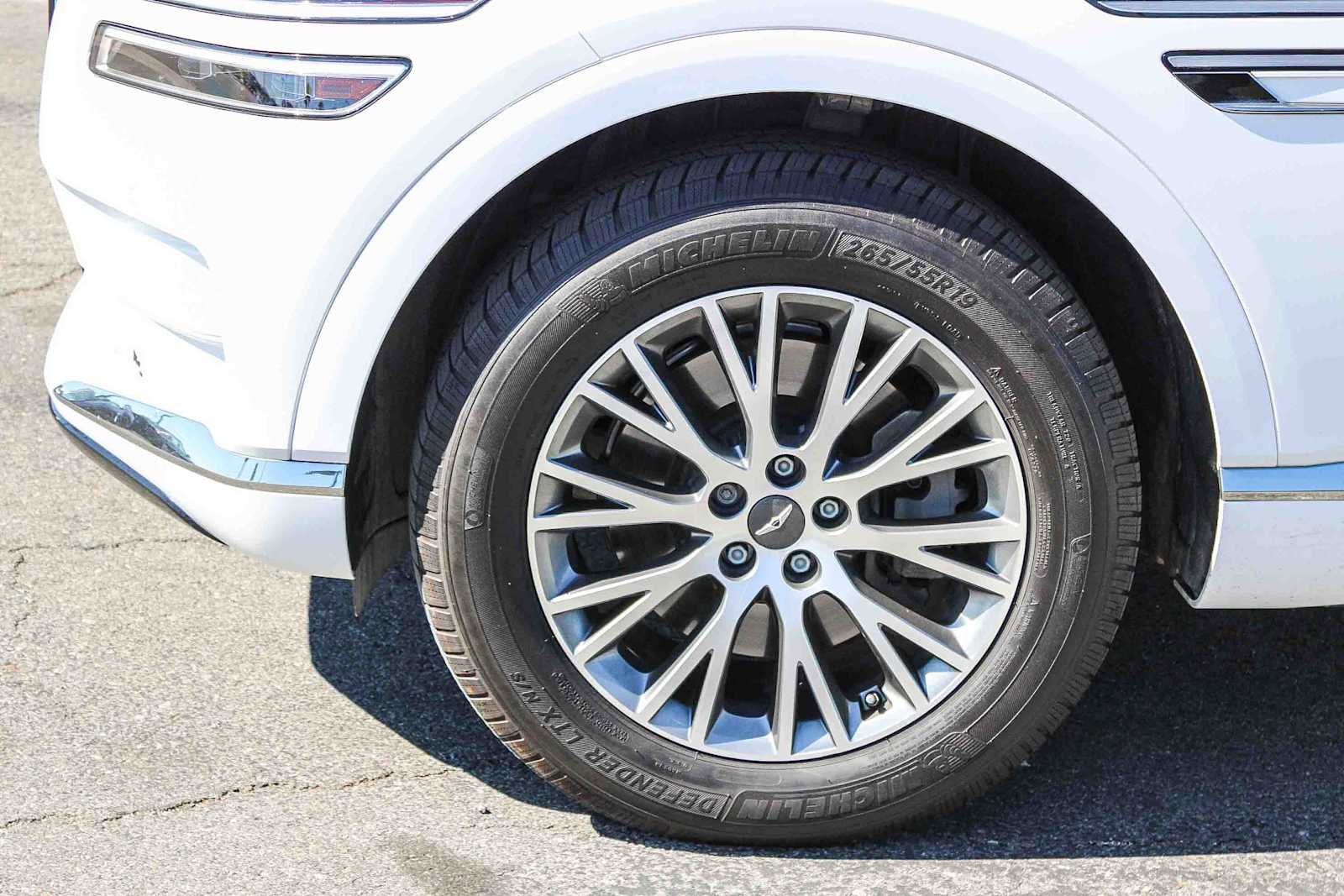 Used 2023 Genesis GV80 2.5T image 9