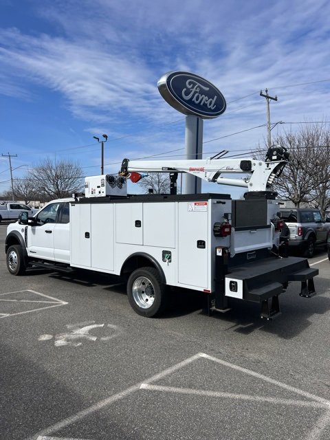 New 2024 Ford F550 4x4 SuperCab Super Duty w/ XLT Value Package