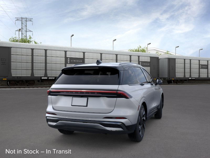 New 2026 Lincoln Nautilus Reserve image 8