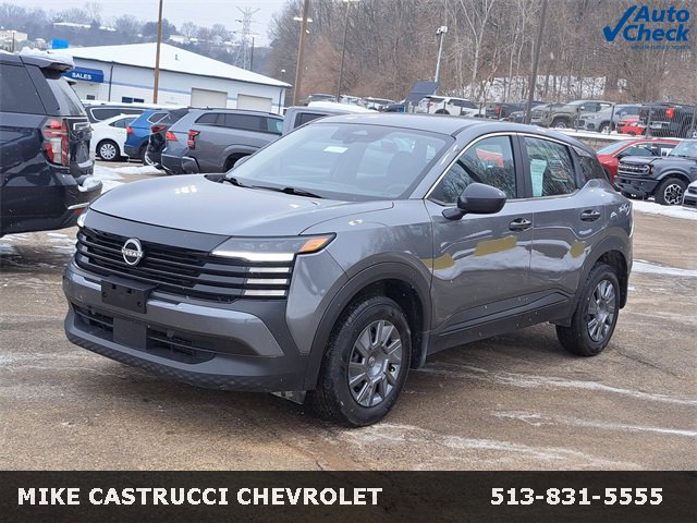 Used 2025 Nissan Kicks S image 1