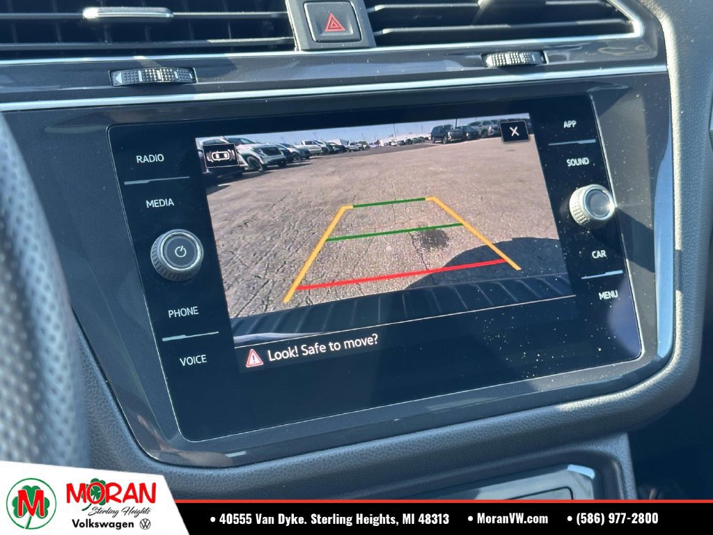 Used 2024 Volkswagen Tiguan SE R-Line AWD/4WD image 28