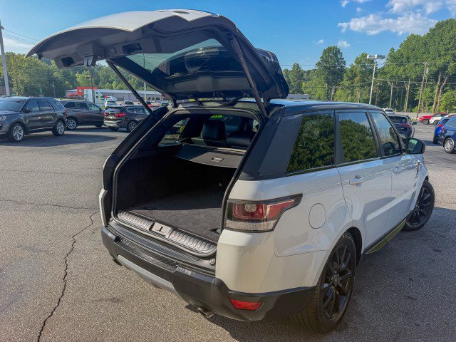 Used 2017 Land Rover Range Rover Sport HSE AWD/4WD image 19