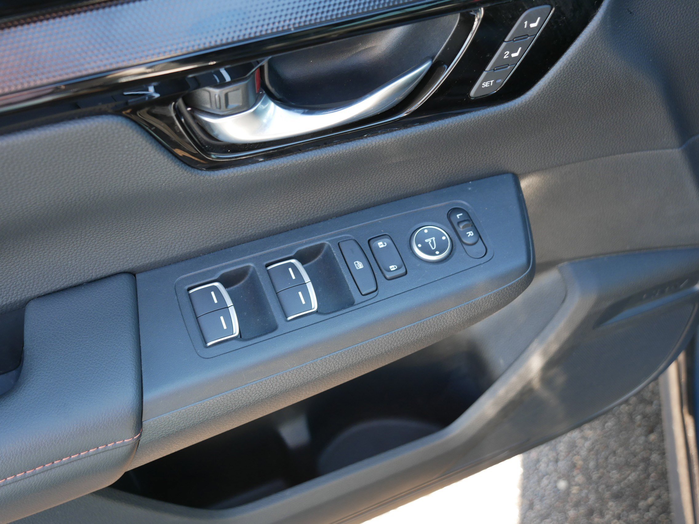 Used 2025 Honda CR-V Sport Touring image 19