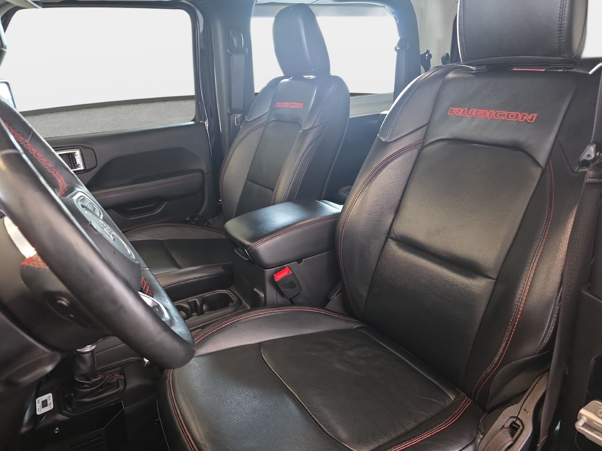 Used 2018 Jeep Wrangler Rubicon AWD/4WD image 14