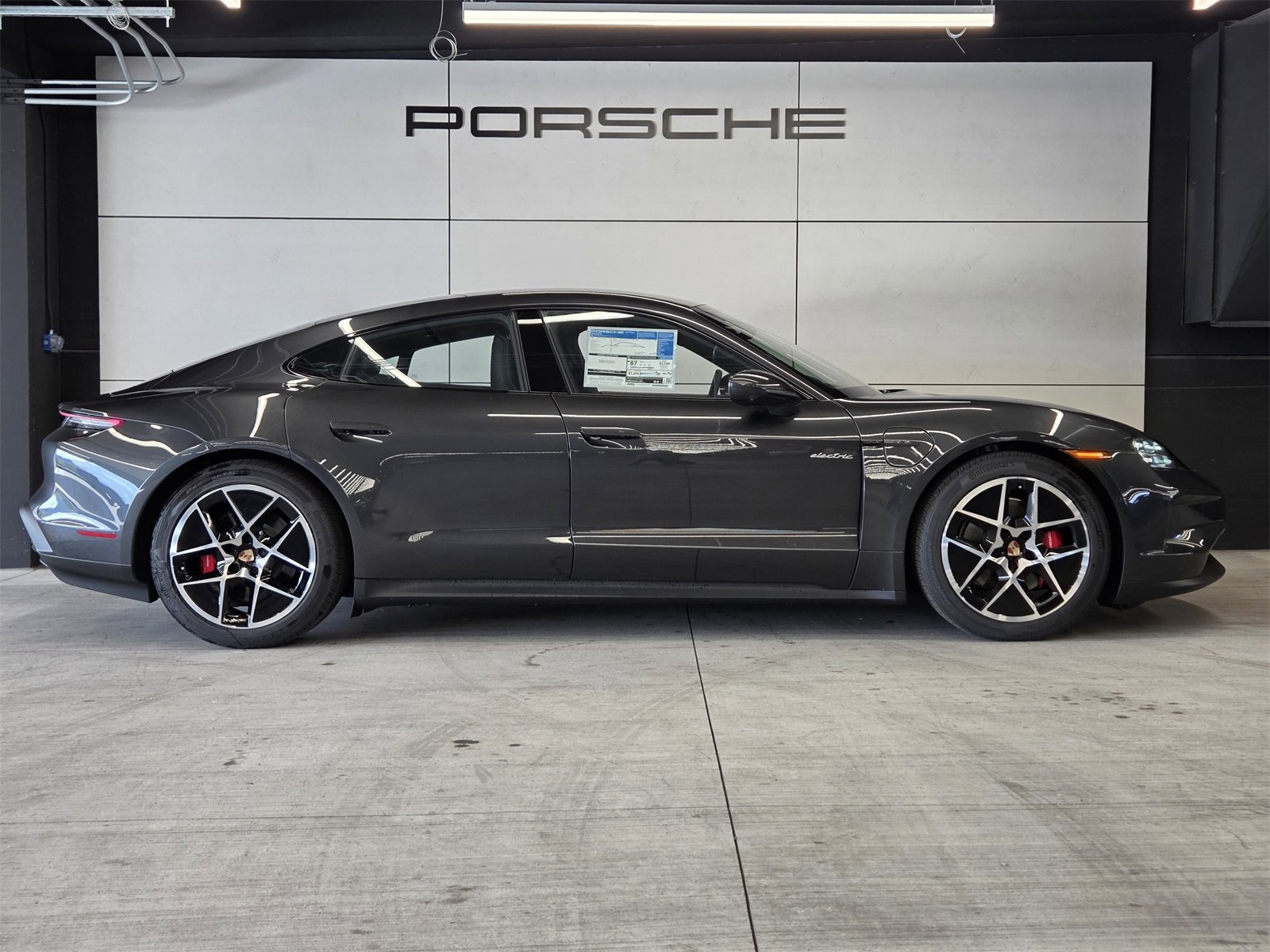 New 2026 Porsche Taycan 4S image 28