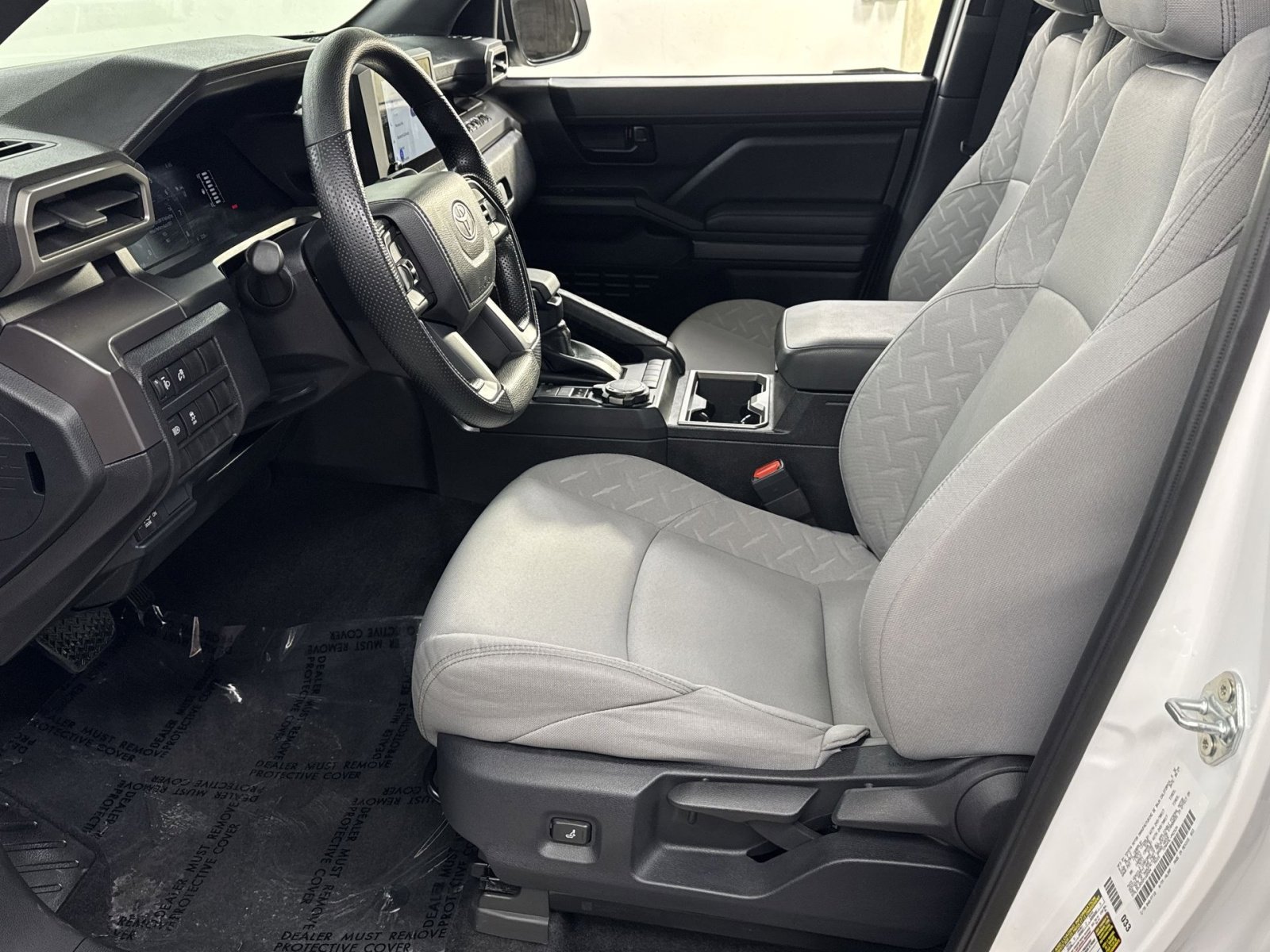 Used 2025 Toyota Tacoma SR5 image 2