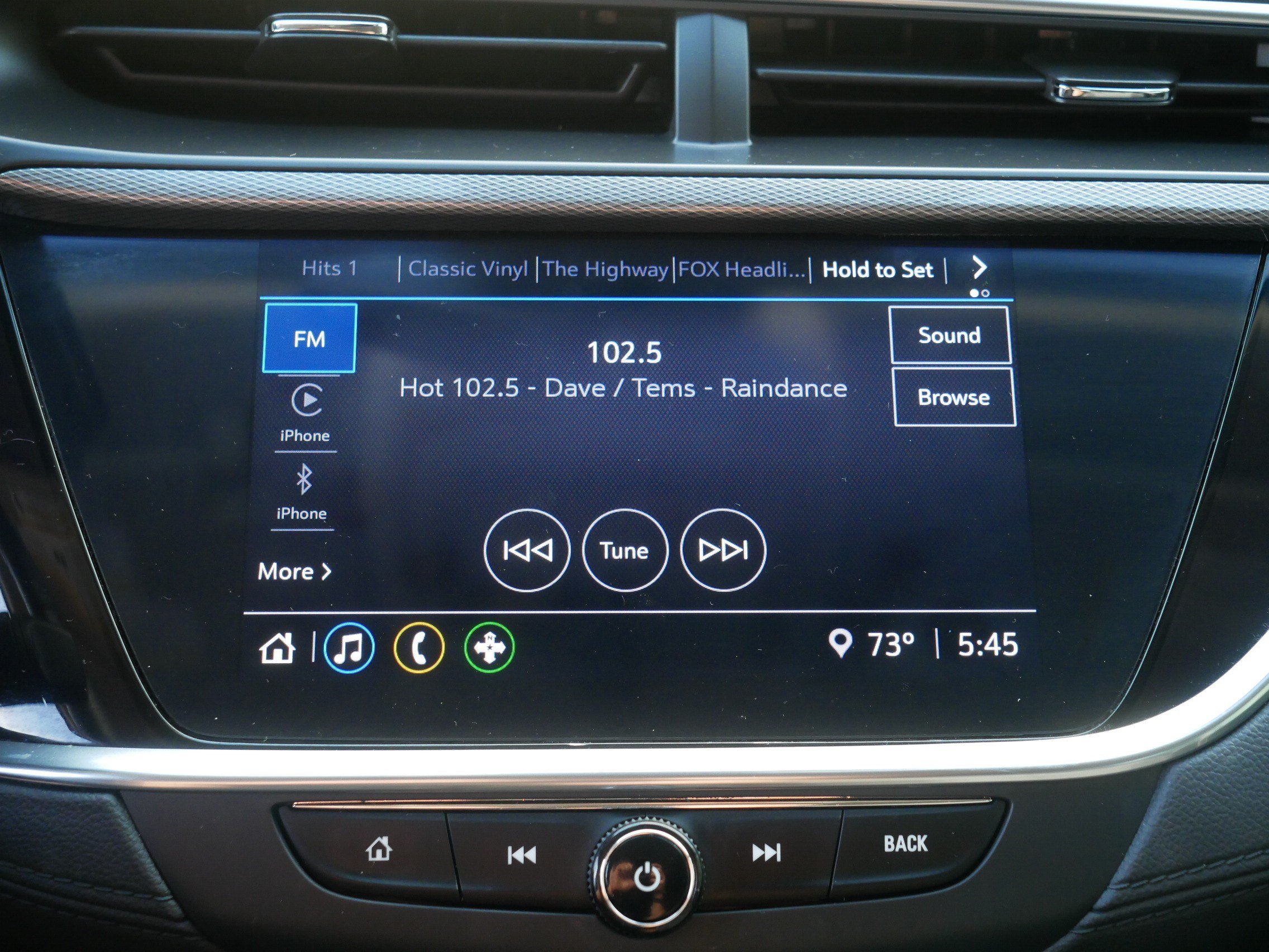 Used 2022 Buick Encore GX Preferred w/ Cold Weather Comfort Package AWD/4WD image 22