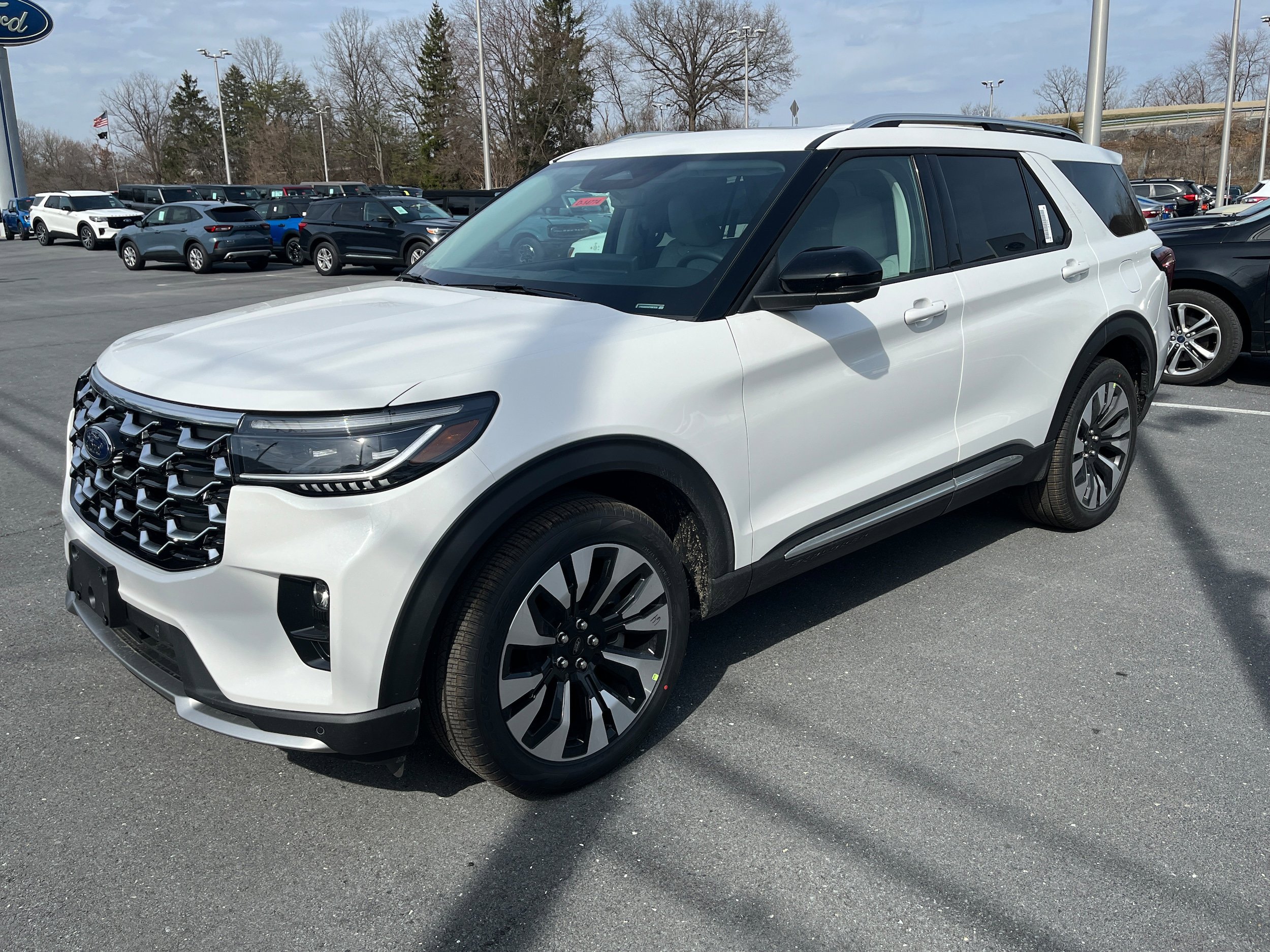 New 2026 Ford Explorer Platinum image 2