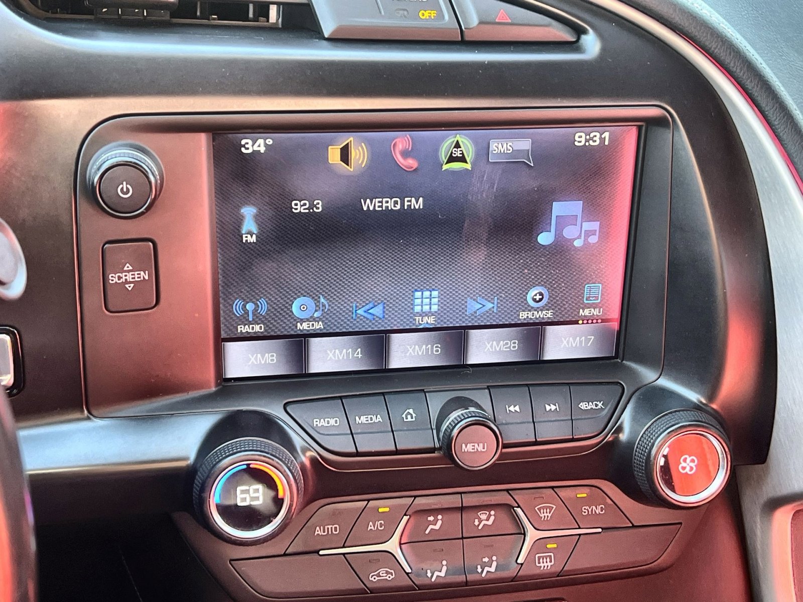 Used 2017 Chevrolet Corvette Stingray Coupe w/ Carbon Flash Badge Package image 18