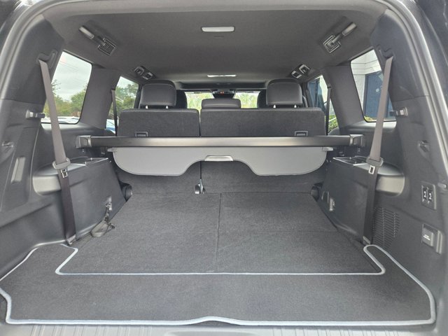 Used 2025 Lexus GX 550 w/ Accessory Package (Z1) image 6