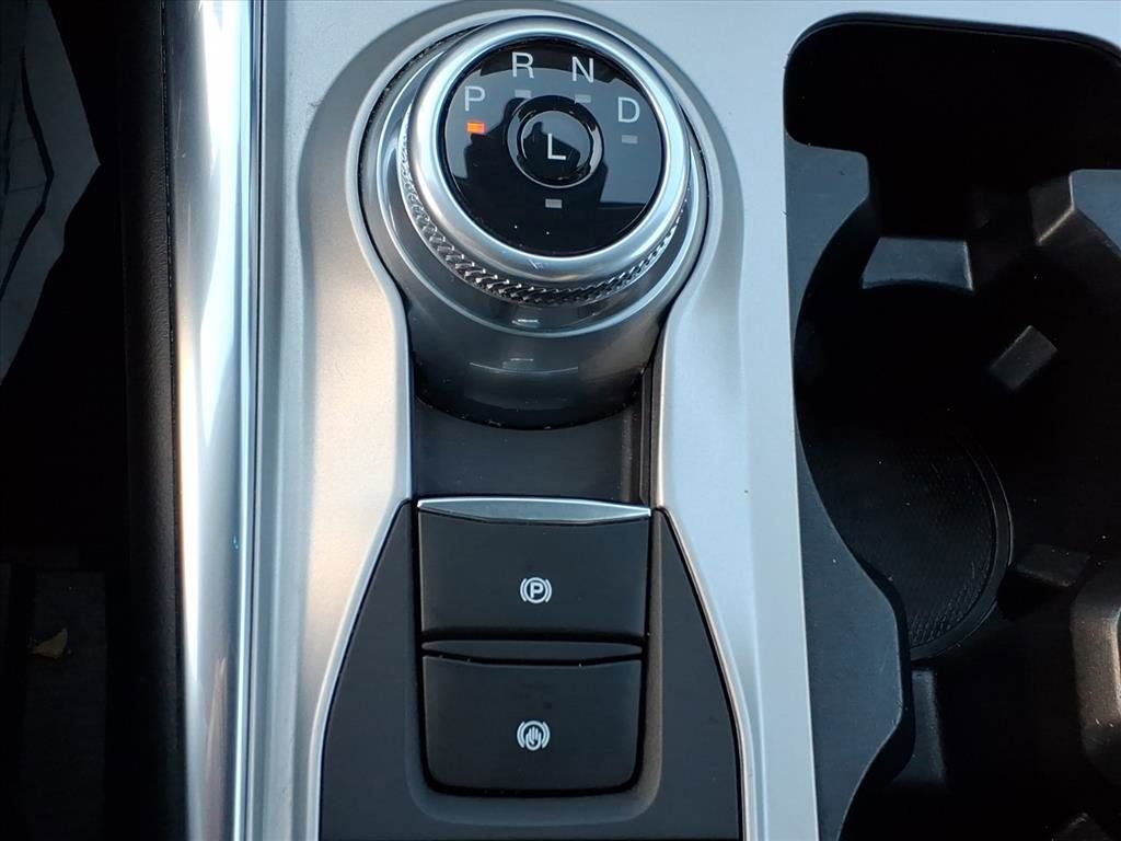 Used 2023 Ford Explorer XLT w/ Equipment Group 202A image 17