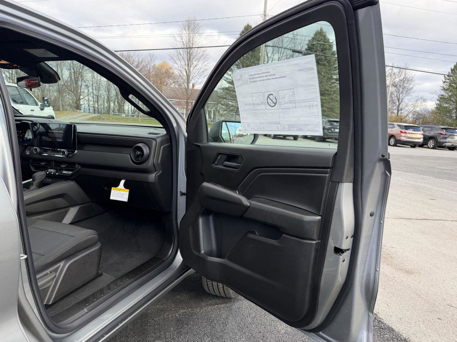 New 2026 Chevrolet Colorado W/T image 19
