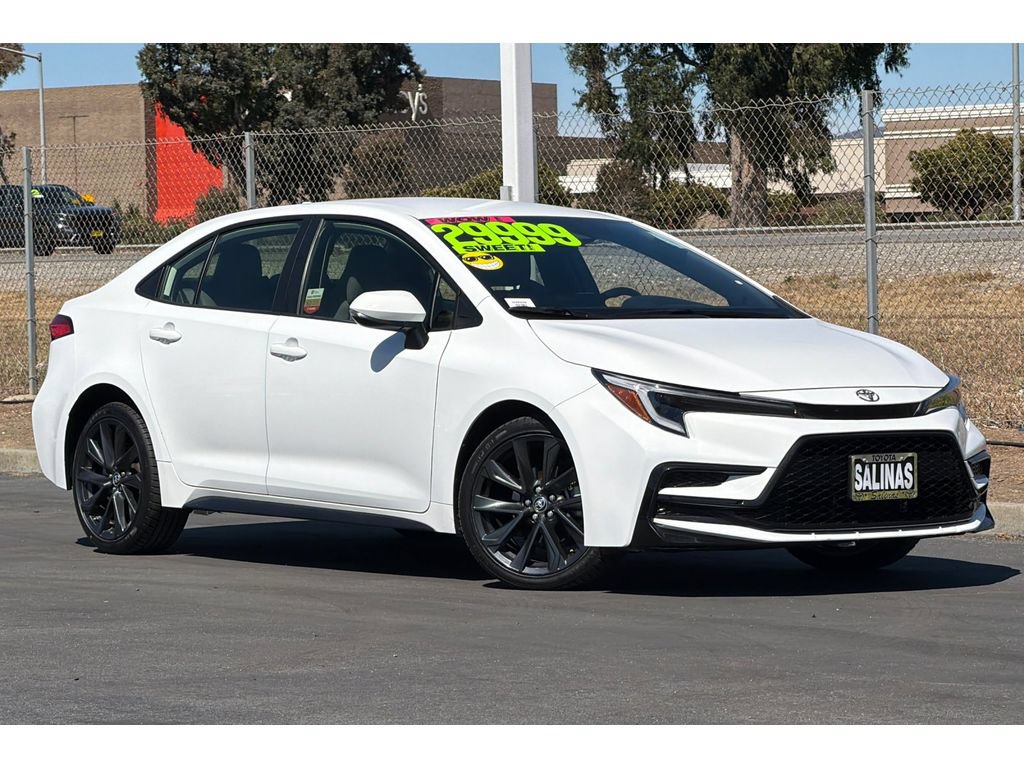 Certified 2026 Toyota Corolla SE FWD image 2