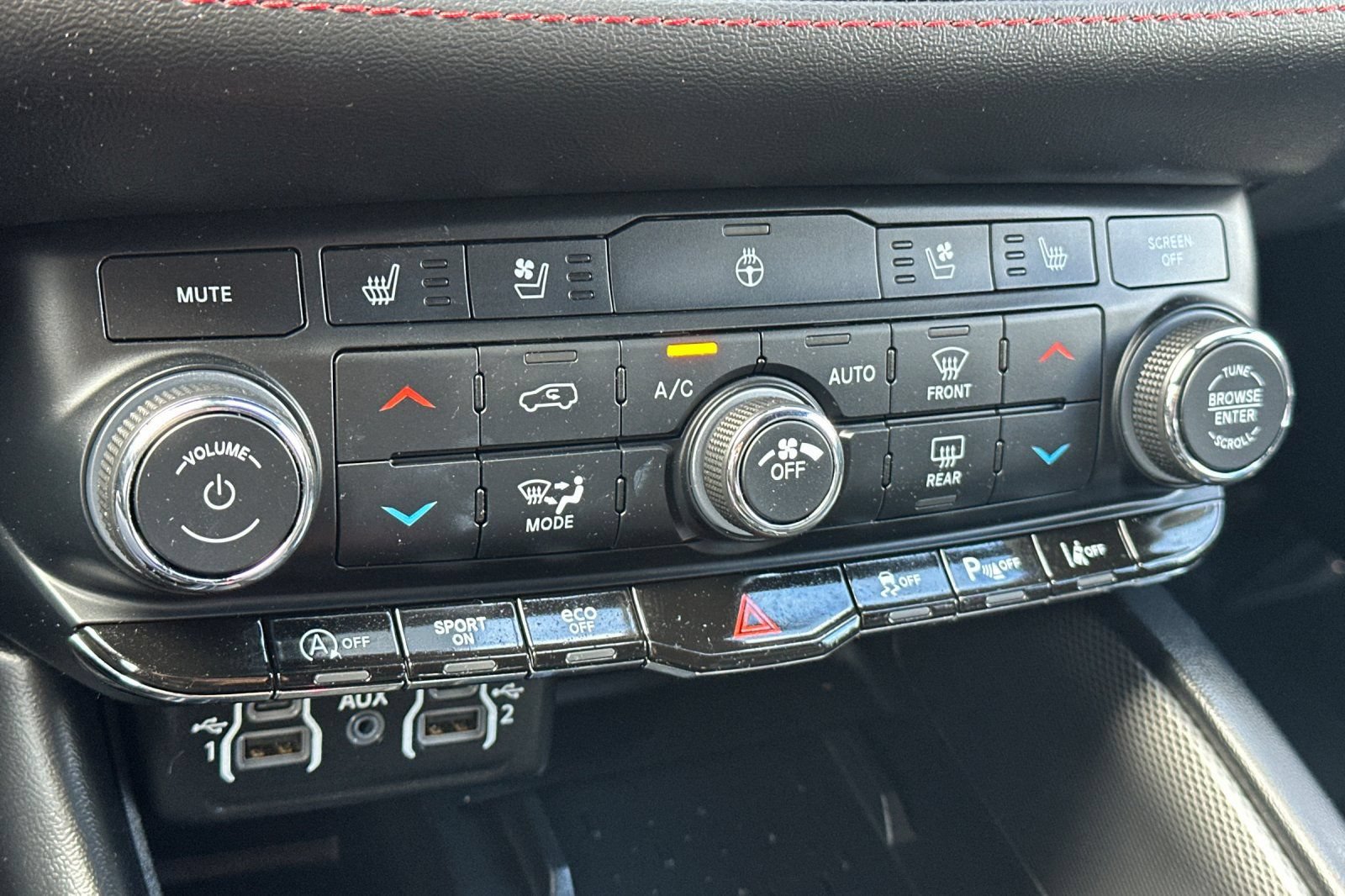 Used 2025 Dodge Durango GT AWD/4WD image 21