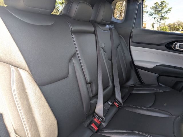 Used 2025 Jeep Compass Limited AWD/4WD image 30
